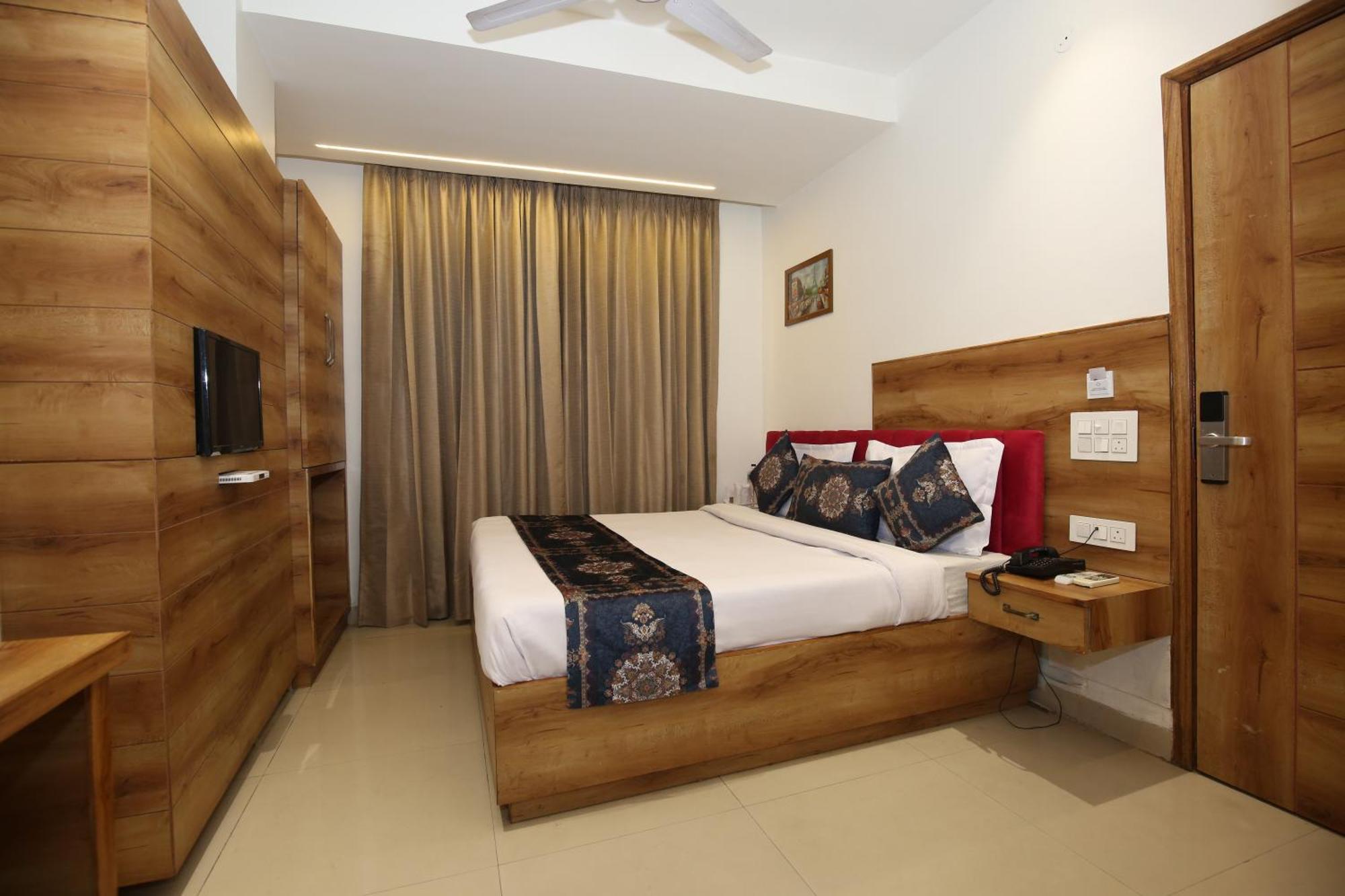 Hotel Rv Regency Amritsar Zewnętrze zdjęcie