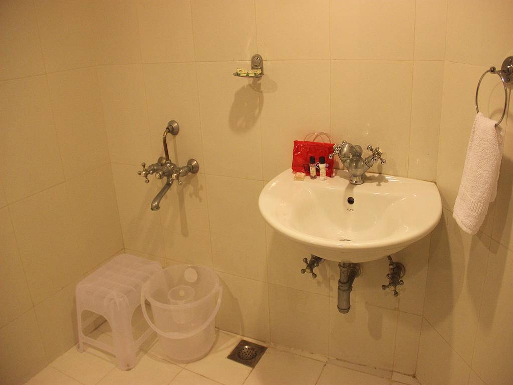 Hotel Rv Regency Amritsar Zewnętrze zdjęcie